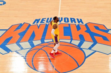 华体会品牌站点-2月2日尼克斯vs湖人票价飙升！平均912刀创科比16年谢幕战后纪录