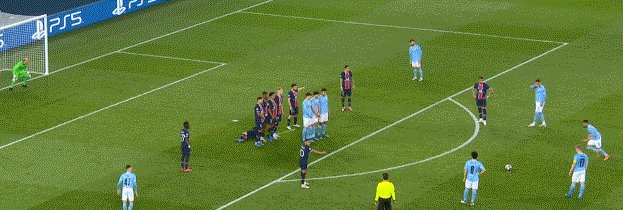 1619643616945025344.gif 7560.gif